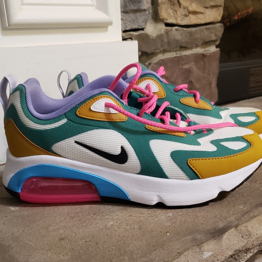 Nike Air Max 200 Women's Mystic Green 7.5 Like New